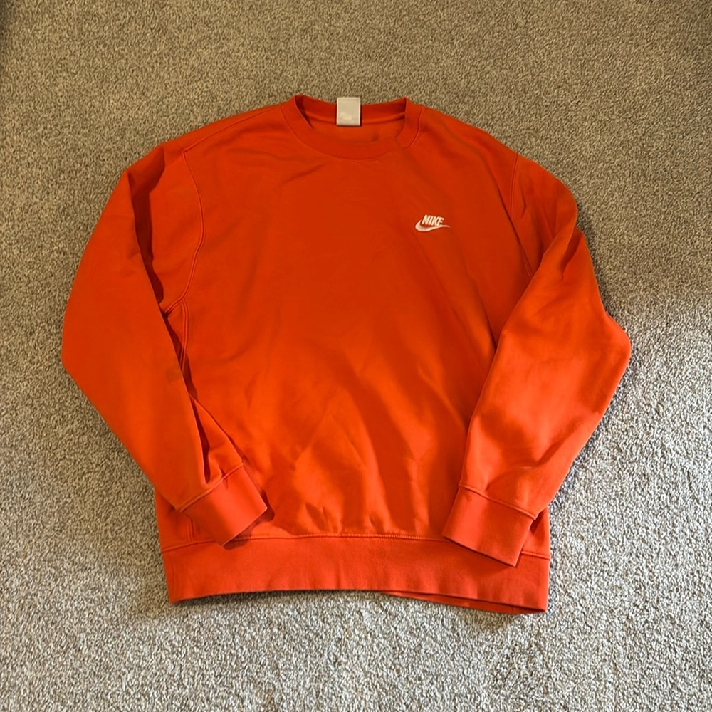 Men’s Nike crew neck sweatshirt